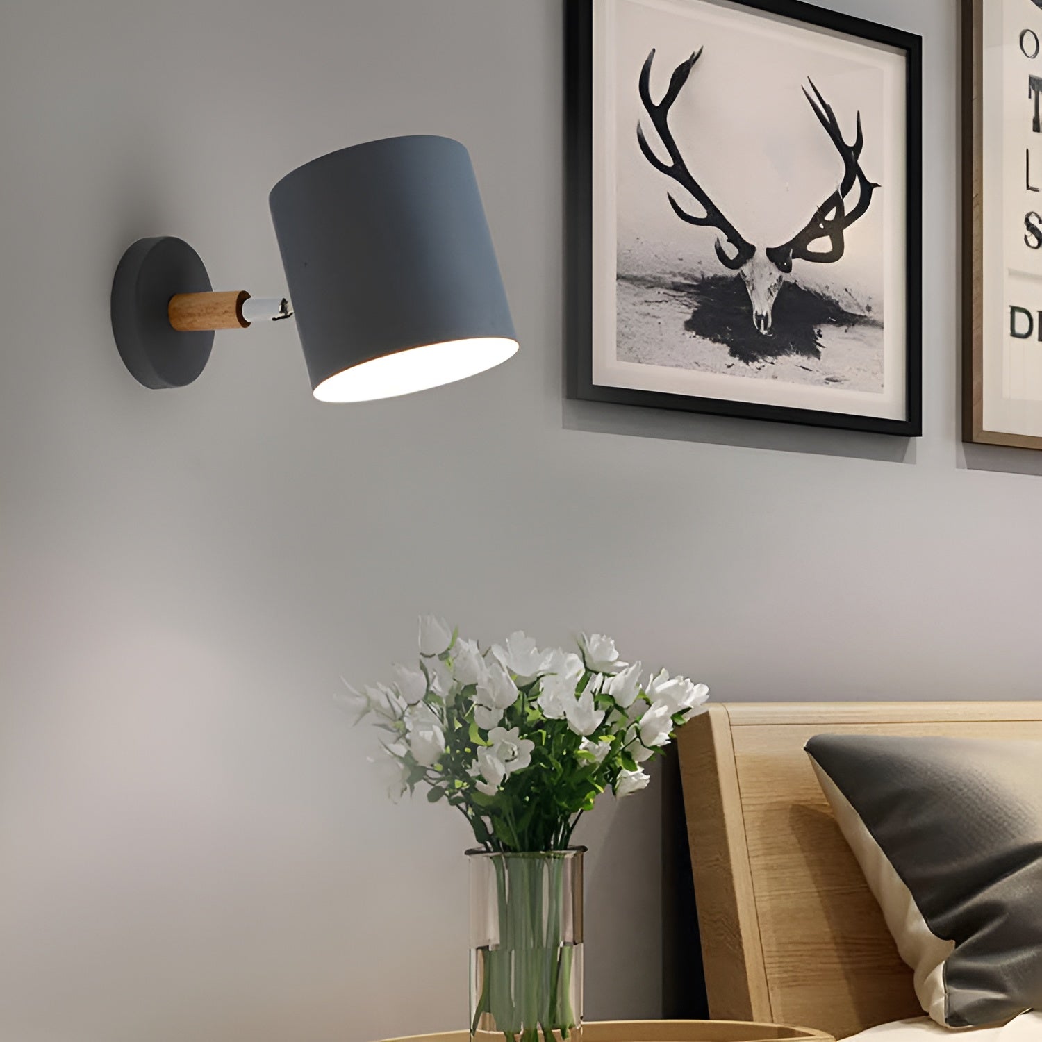 Adjustable Wall Lamp with Wood & Pastel Finish