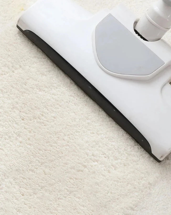 Minimalist Plush Tufted Bath Mat | Matty